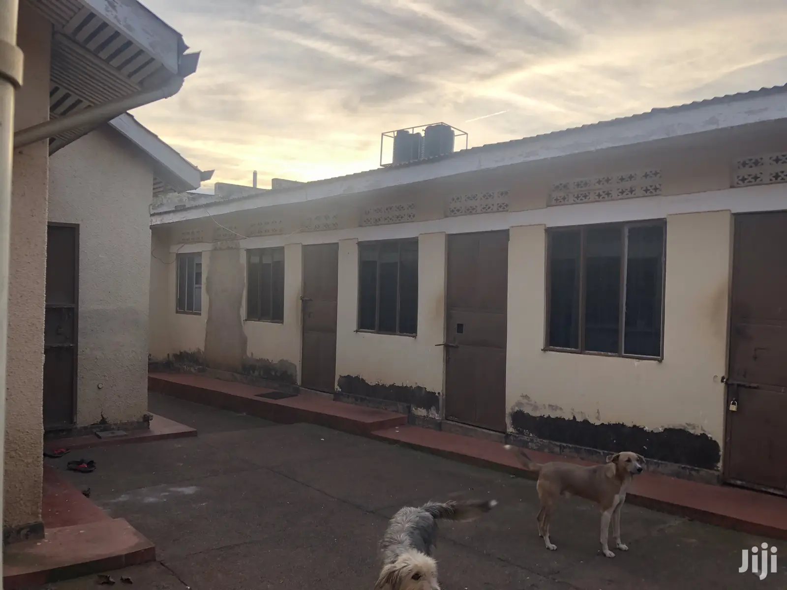 29 Decimals House In Bweyogerere Near Tarmack On Sell