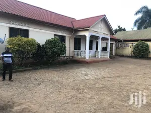 29 Decimals House In Bweyogerere Near Tarmack On Sell