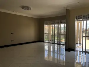 Kiira Classy Residence In Tarmack Area On Sell