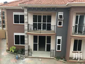 Kiira Hot Six Bedrooms Castle On Sell