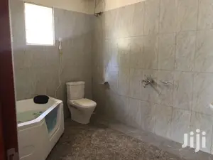 Kiira Hot Six Bedrooms Castle On Sell
