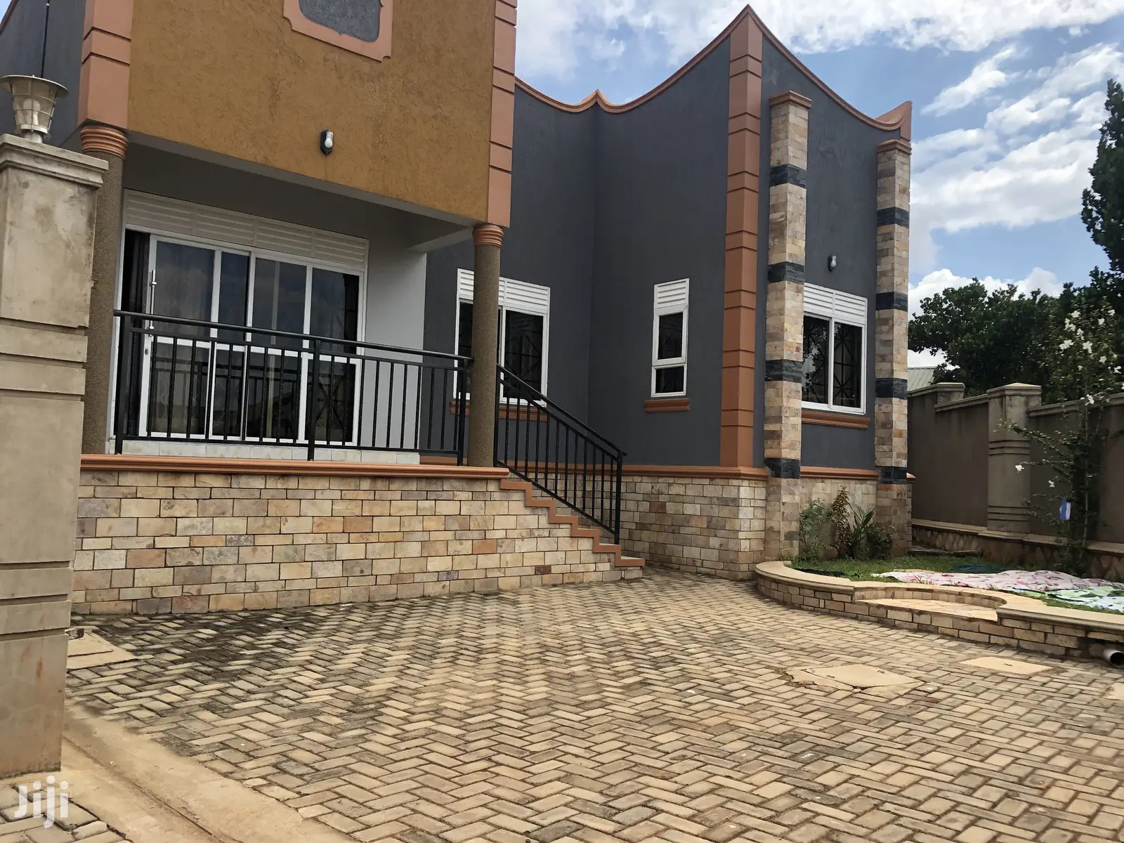 Town House in Najjera on Sell