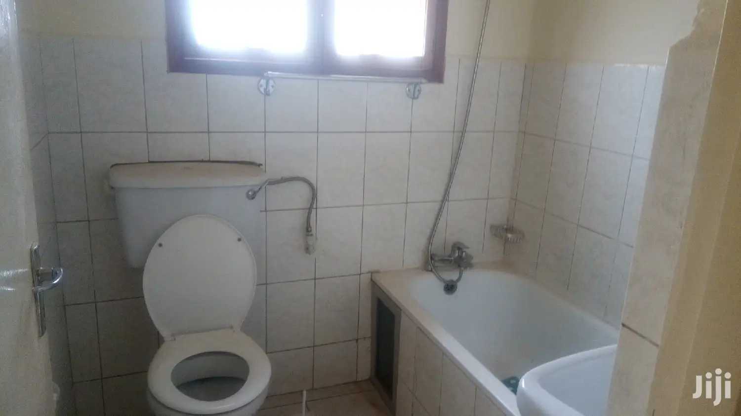 3bdrm Bungalow in Kampala for rent