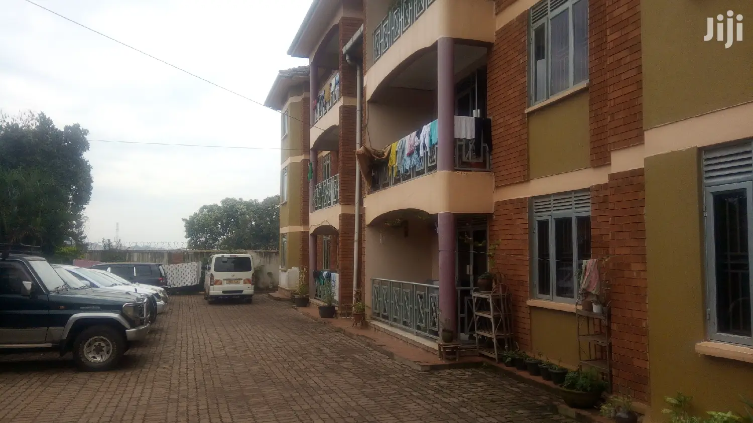 3 Bedroom Apartment In Mulago For Rent