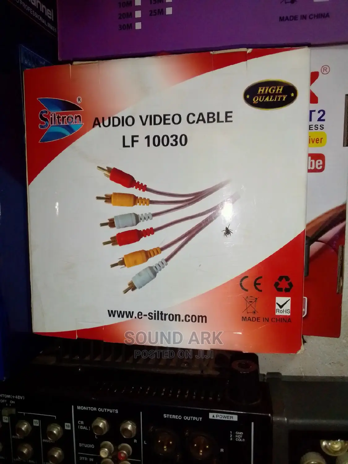 Audio And Video Banana Pin 20m