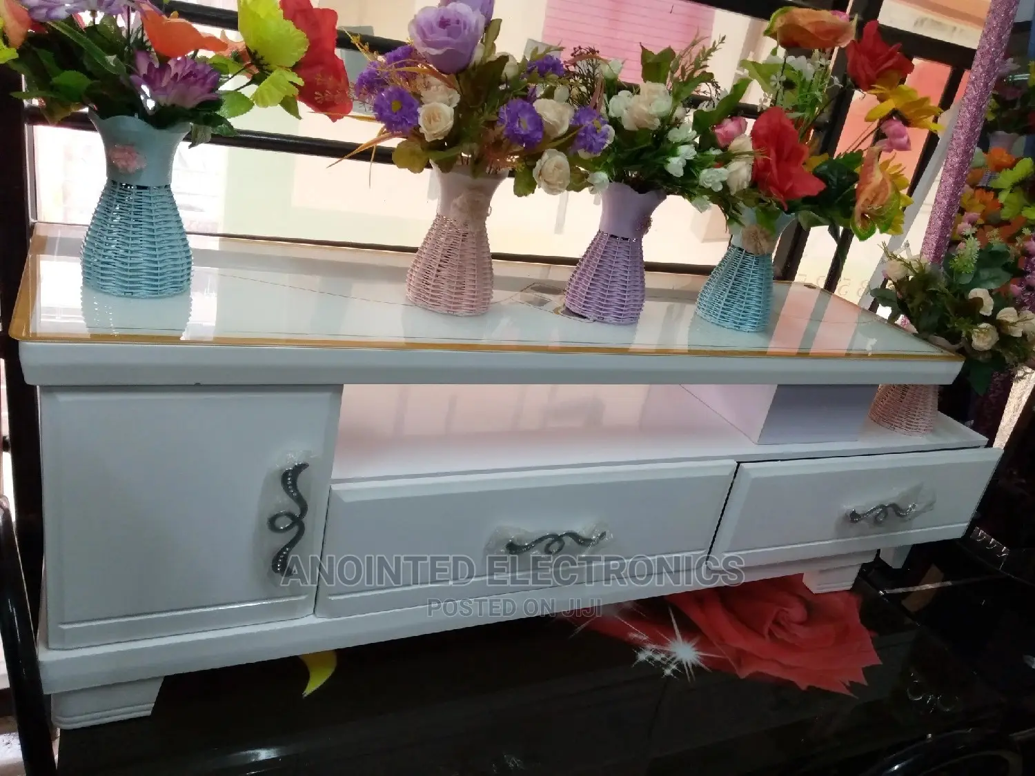 Extention Tv Stand On Sale