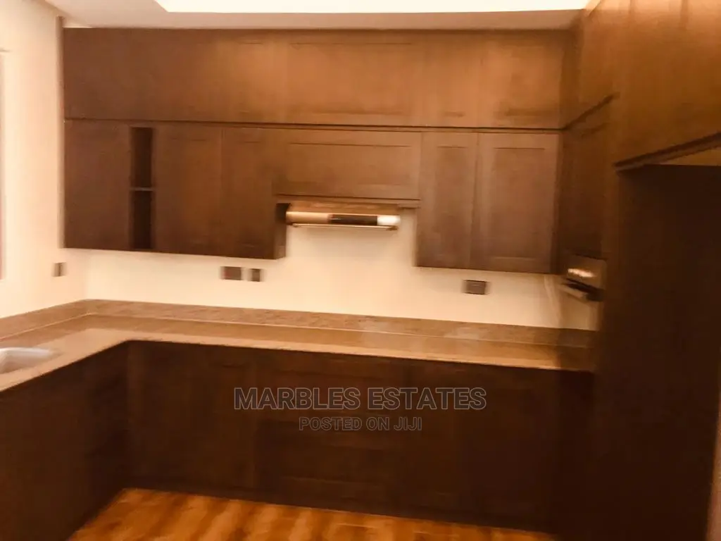 Nice 7 Bedrooms House For Rent In Naguru