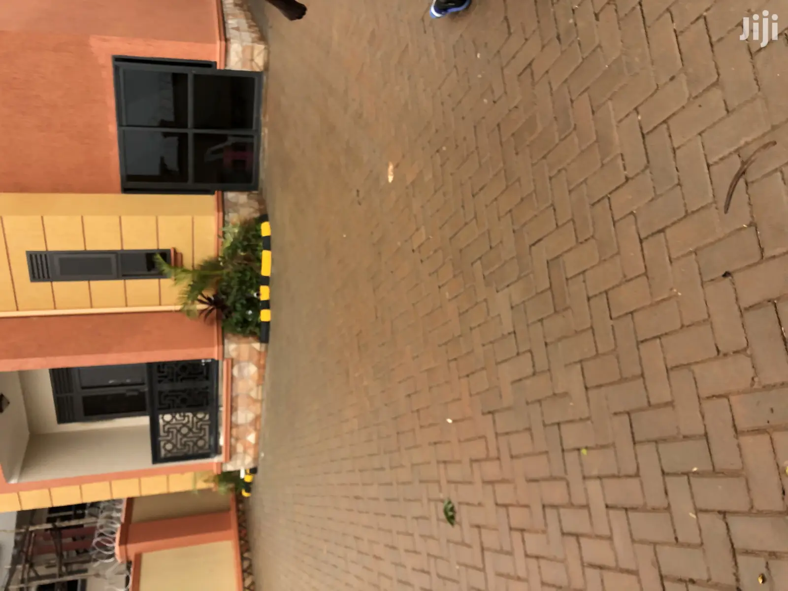 Kyanja Luxury Apartments On Sel