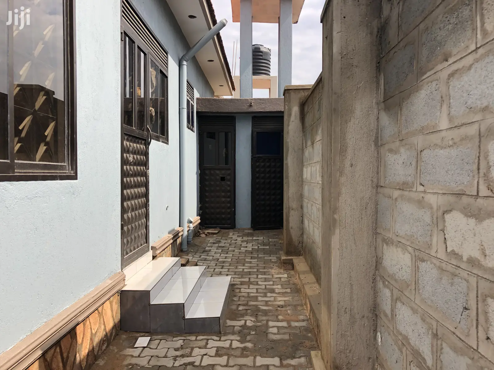 Kira Grand Posh House on Sell