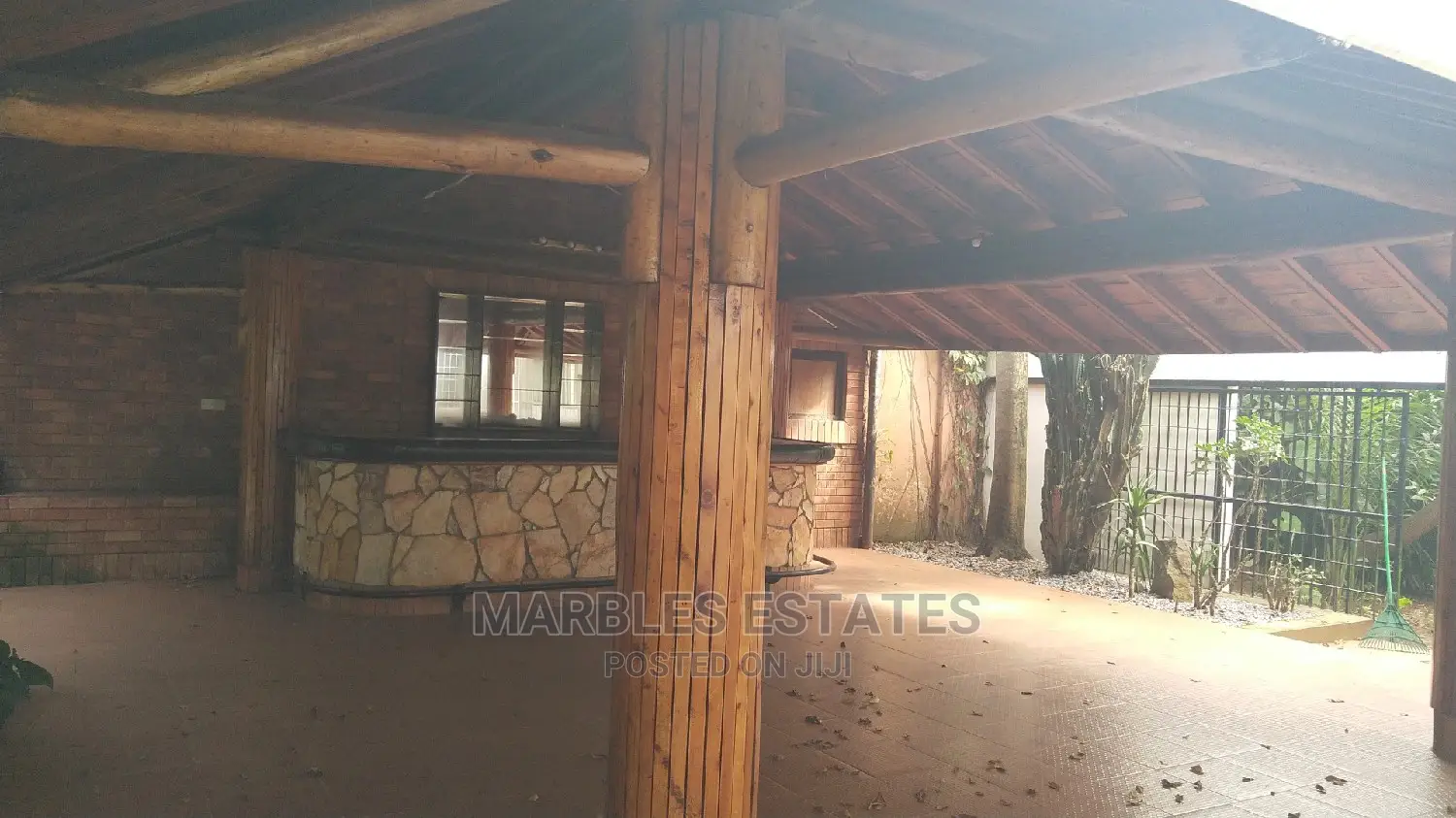 Nice White House For Rent In Naguru.