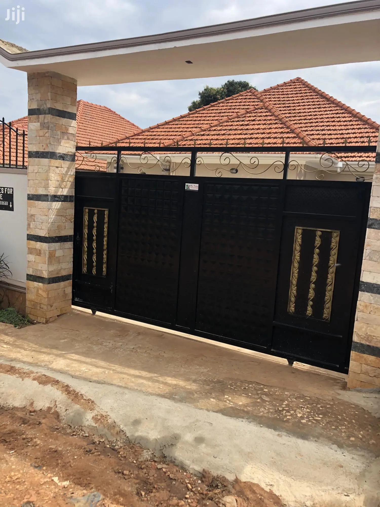 4 Bedroom House In Kira For Sale