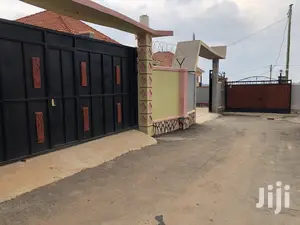 Kiiira Mamerito Road Pretty Home on Sell