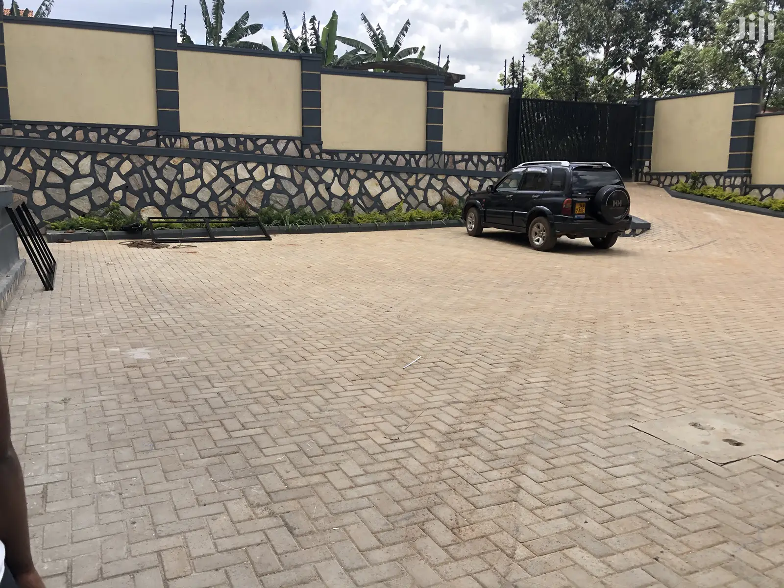 Kiira Classy Condominiums on Sale