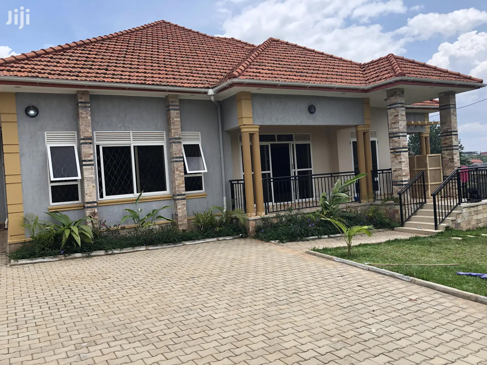 Kiira Big Family Bungaloo On Sale