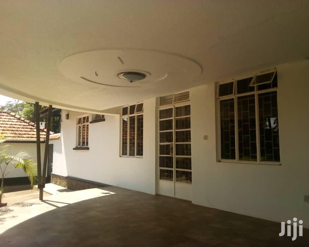 A Colonial Banglow For Rent As Office