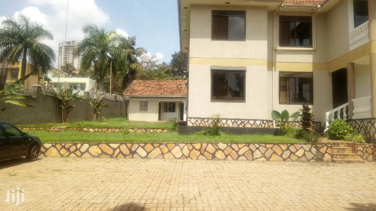 6bdrm Duplex in Kololo Property, Kampala for rent
