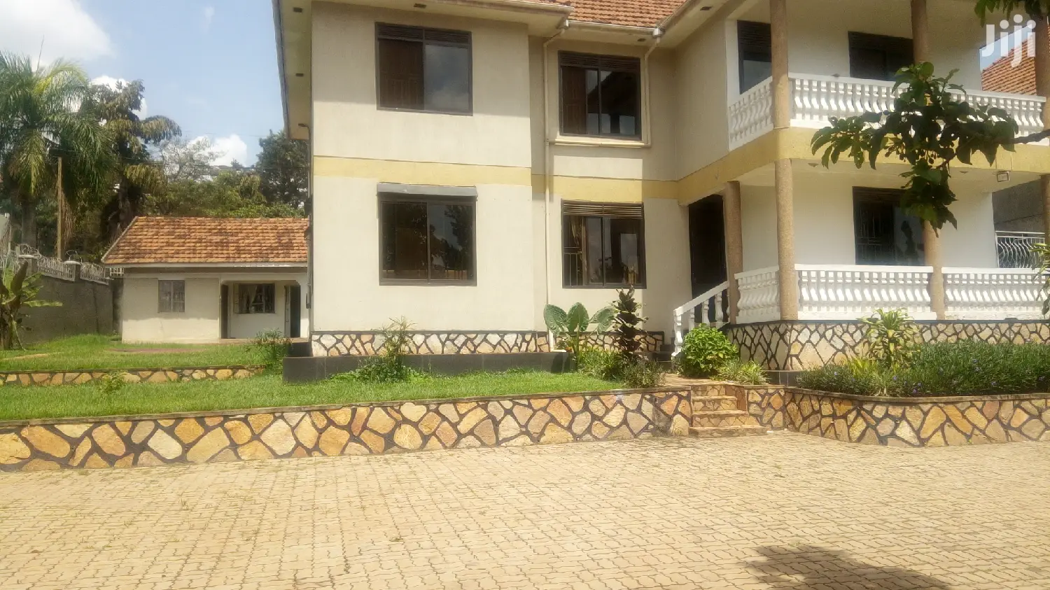 6bdrm Duplex in Kololo Property, Kampala for rent