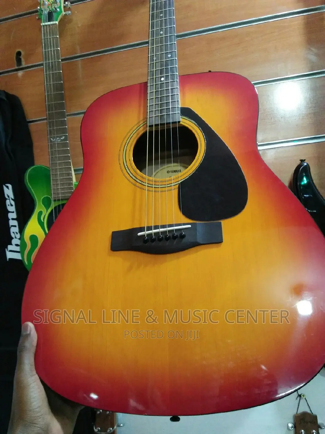 Yamaha Acoustic/Box Guitar