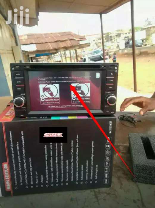 DAY AND NIGHT TIME CAR RADIO