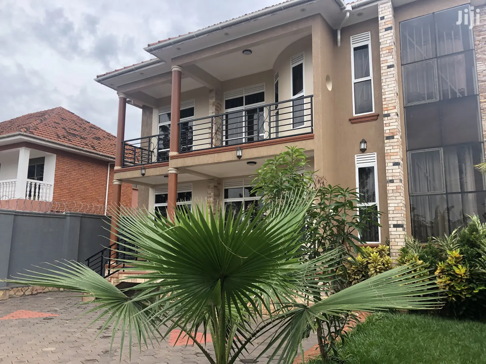 Muyenga Mansion on Sell