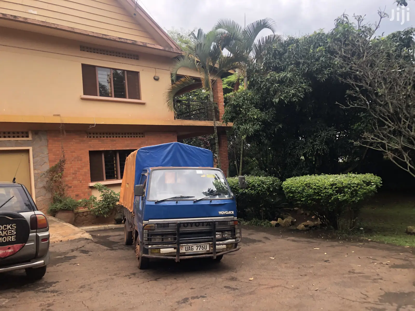 Muyenga European Style Mansion On Sell