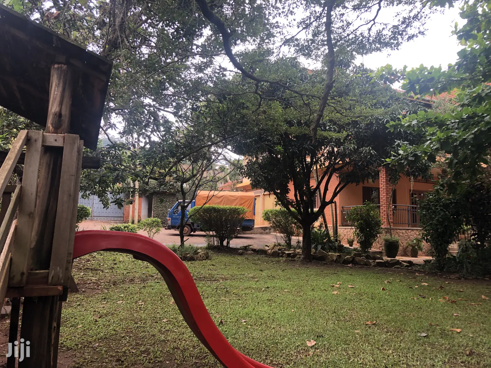 Muyenga European Style Mansion On Sell