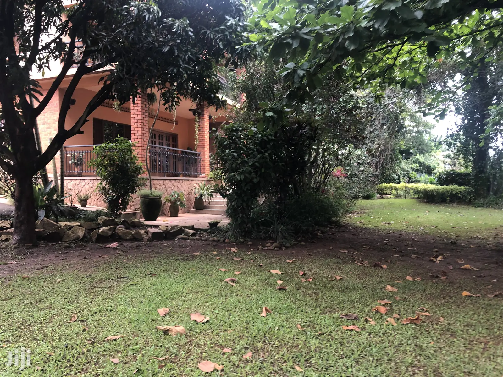 Muyenga European Style Mansion On Sell