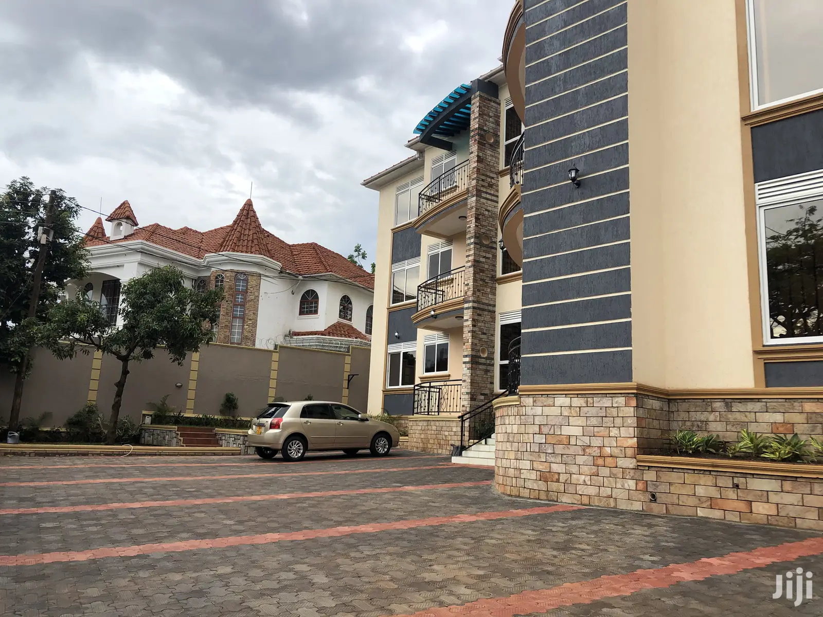 Munyonyo Bunga Lake View Mansion on Sell