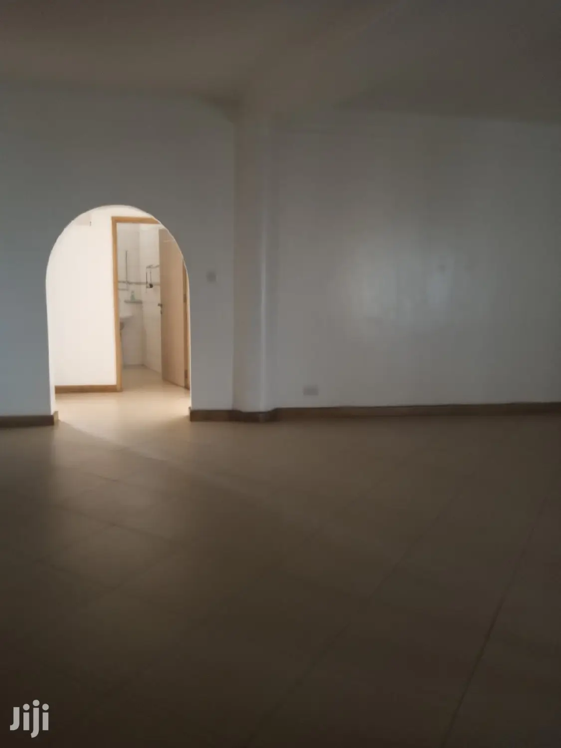 2bdrm Block of Flats in Kololo Property, Central Division for Rent