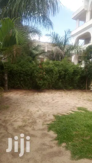 5 Bedroom Shell Mansion In Kololo For Sale