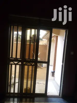 House for Rental Doumble Room Lugala Town Selfcontained