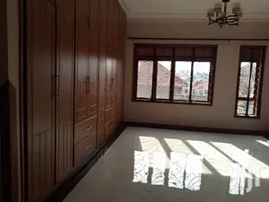 Mansion In Munyonyo Facing The Lake On Sell
