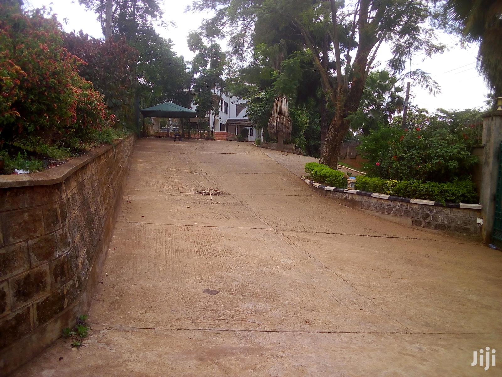 Seven Bedroom House In Kololo For Rent
