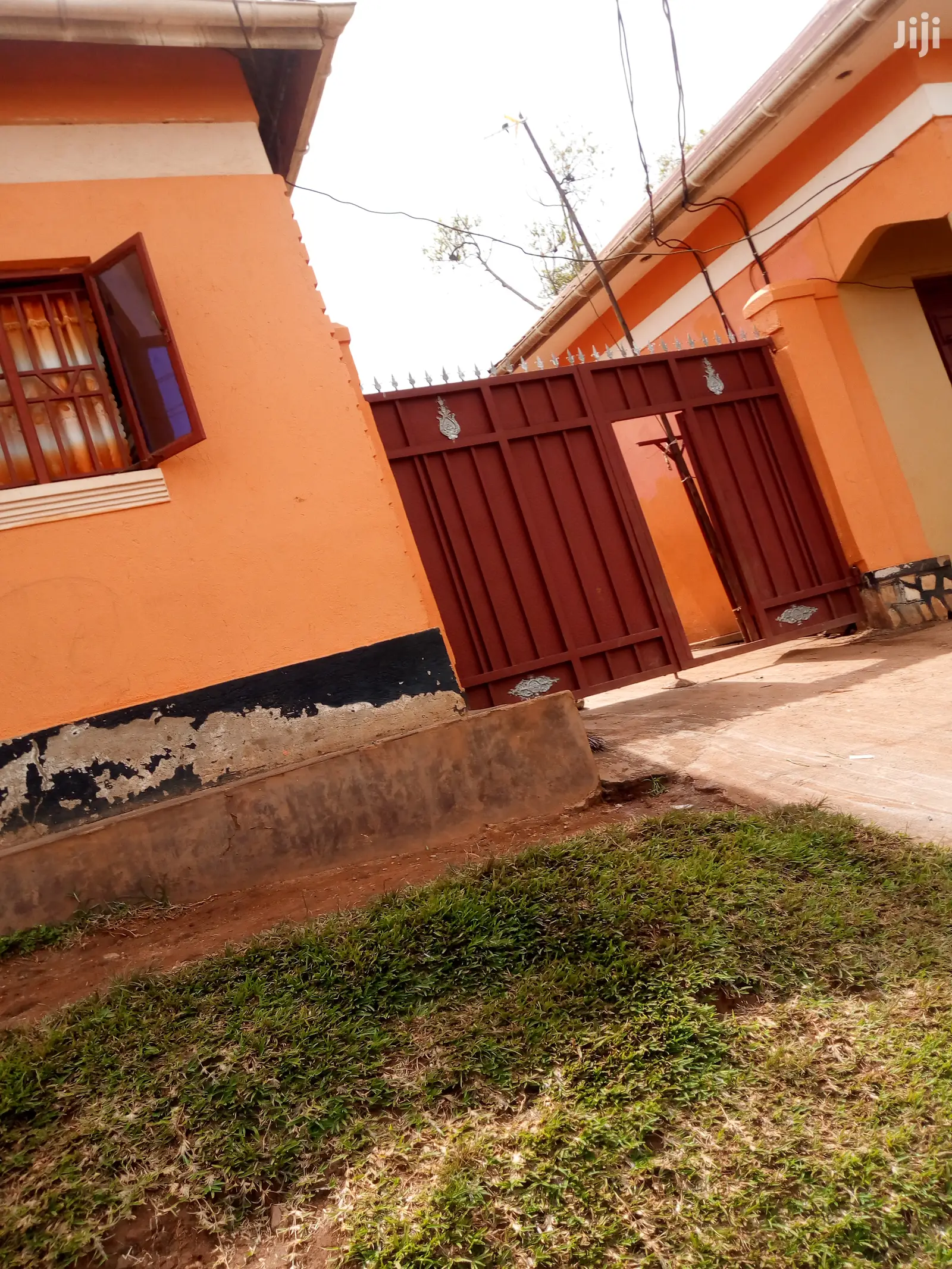 1bdrm House in Central Division for Rent