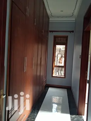 Sell, Namugongo Big Compound House