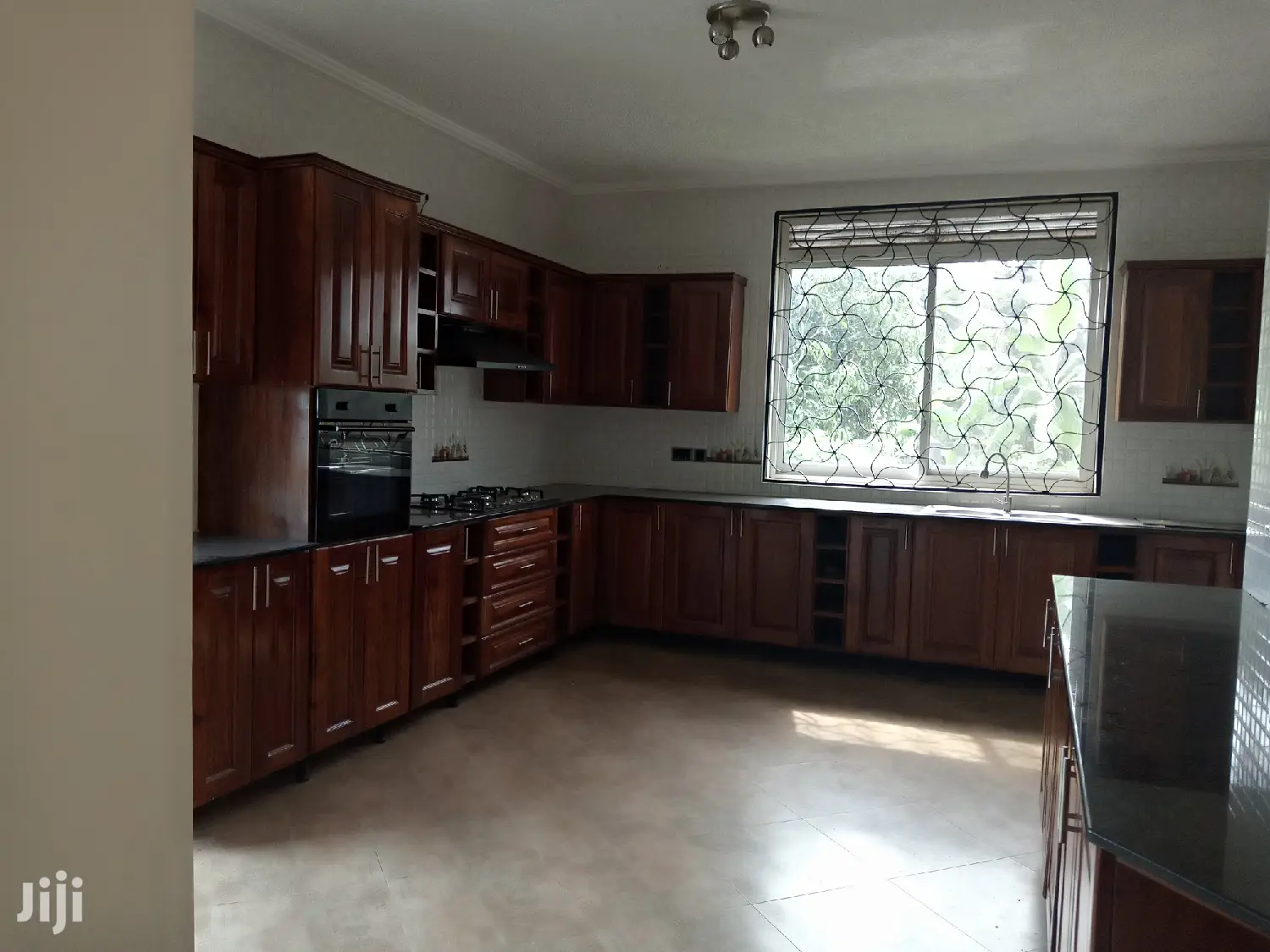 Kiira Classy Bungaloo on Sell