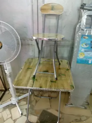 Dining With A Chair