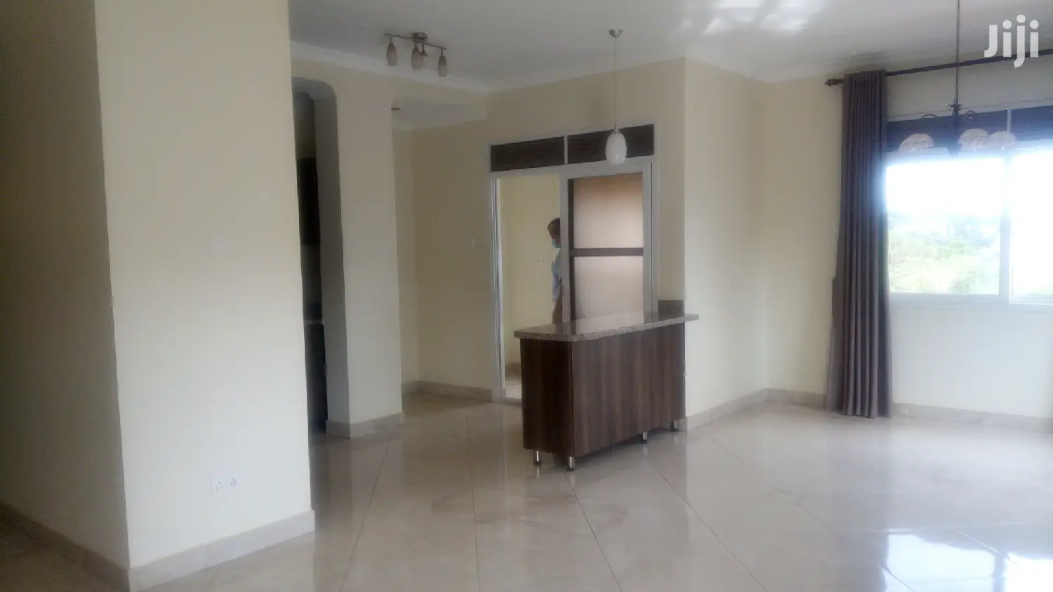 3bdrm Apartment in Central Division for Rent