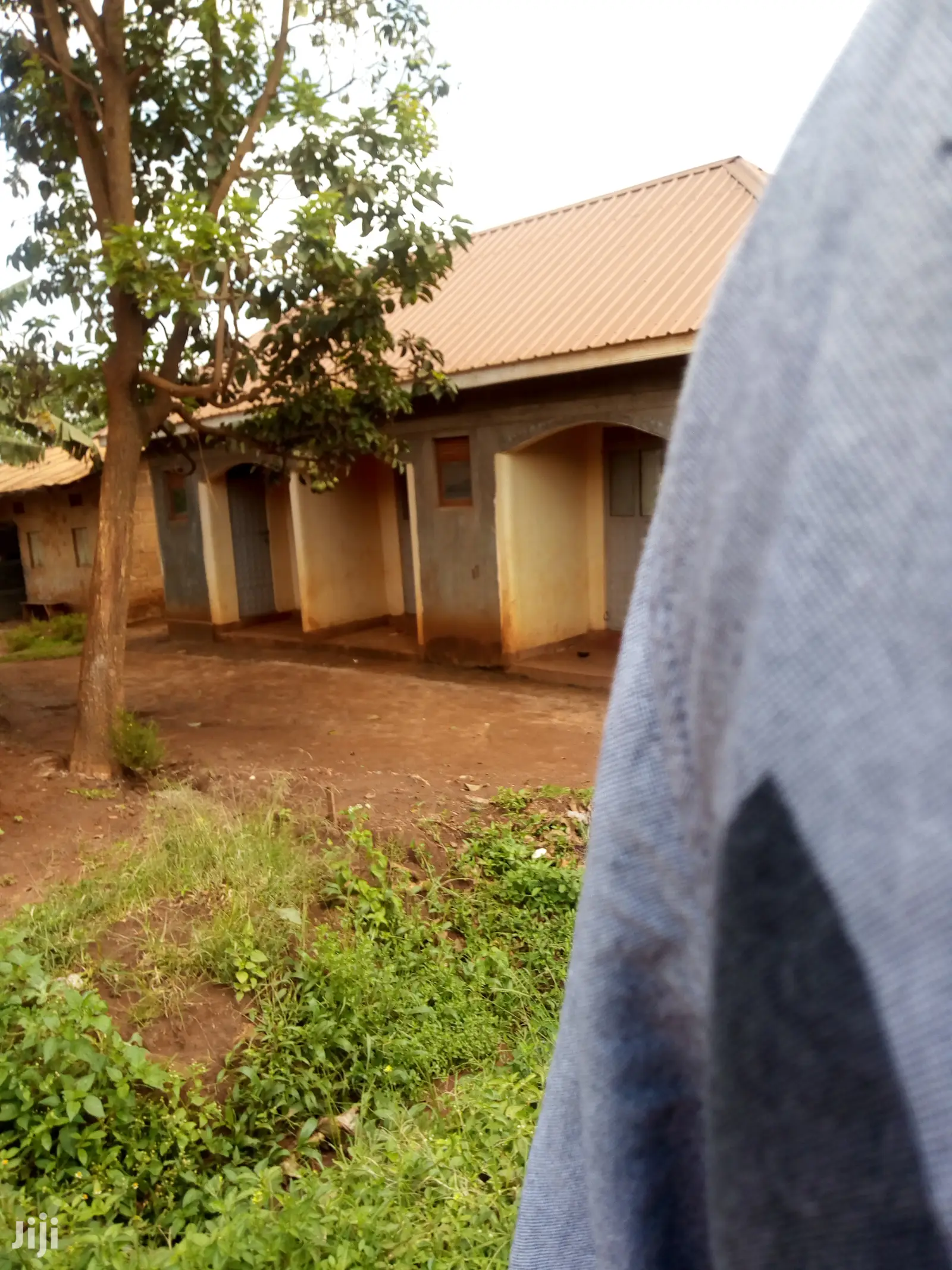 House For Rent In Bira Bujjuko