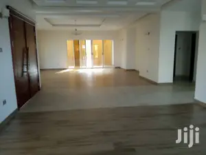 7 Bedroom Mansion In Munyonyo For Sale