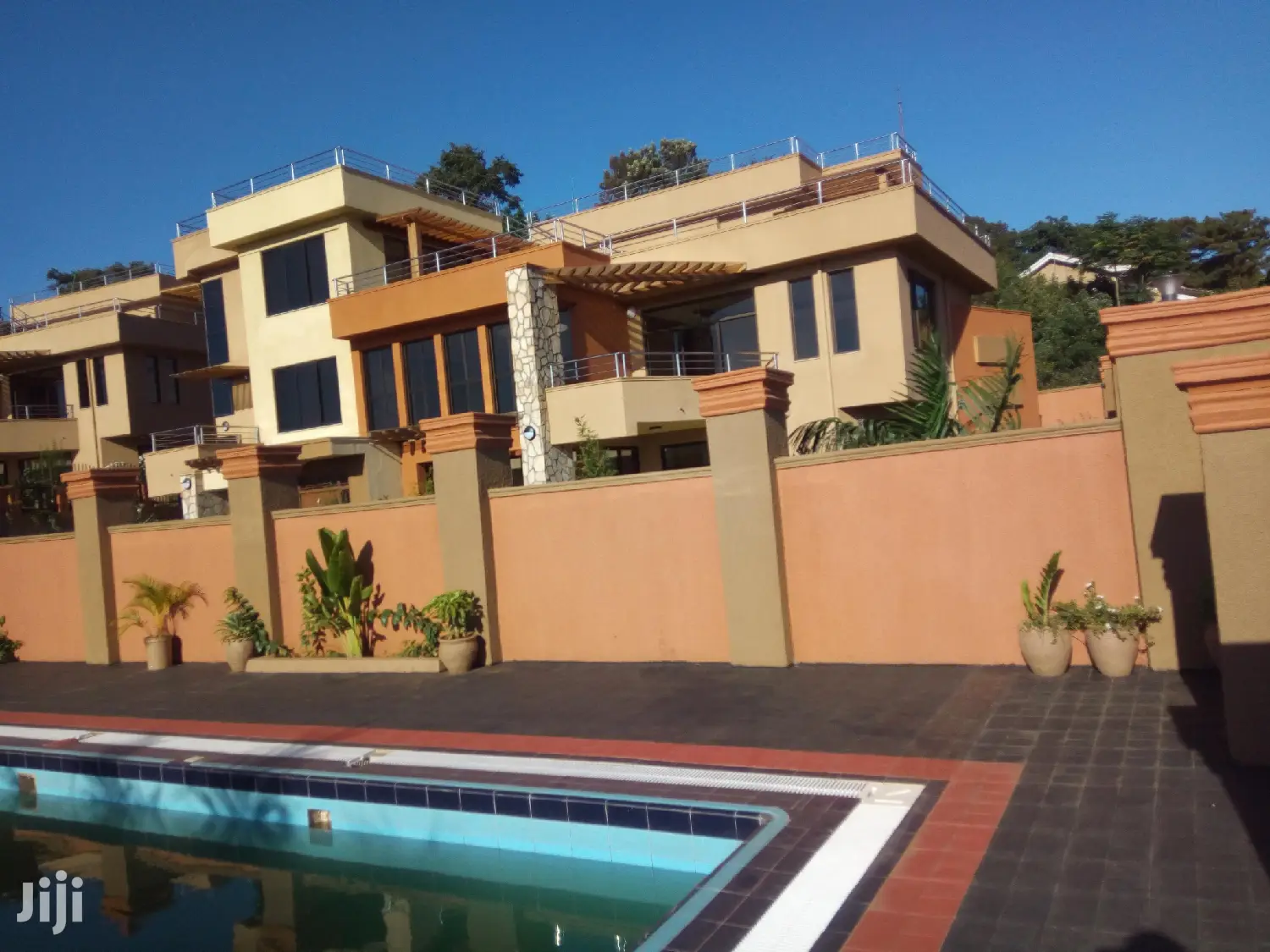 Munyonyo 7 Bedroom Mansion For Sale