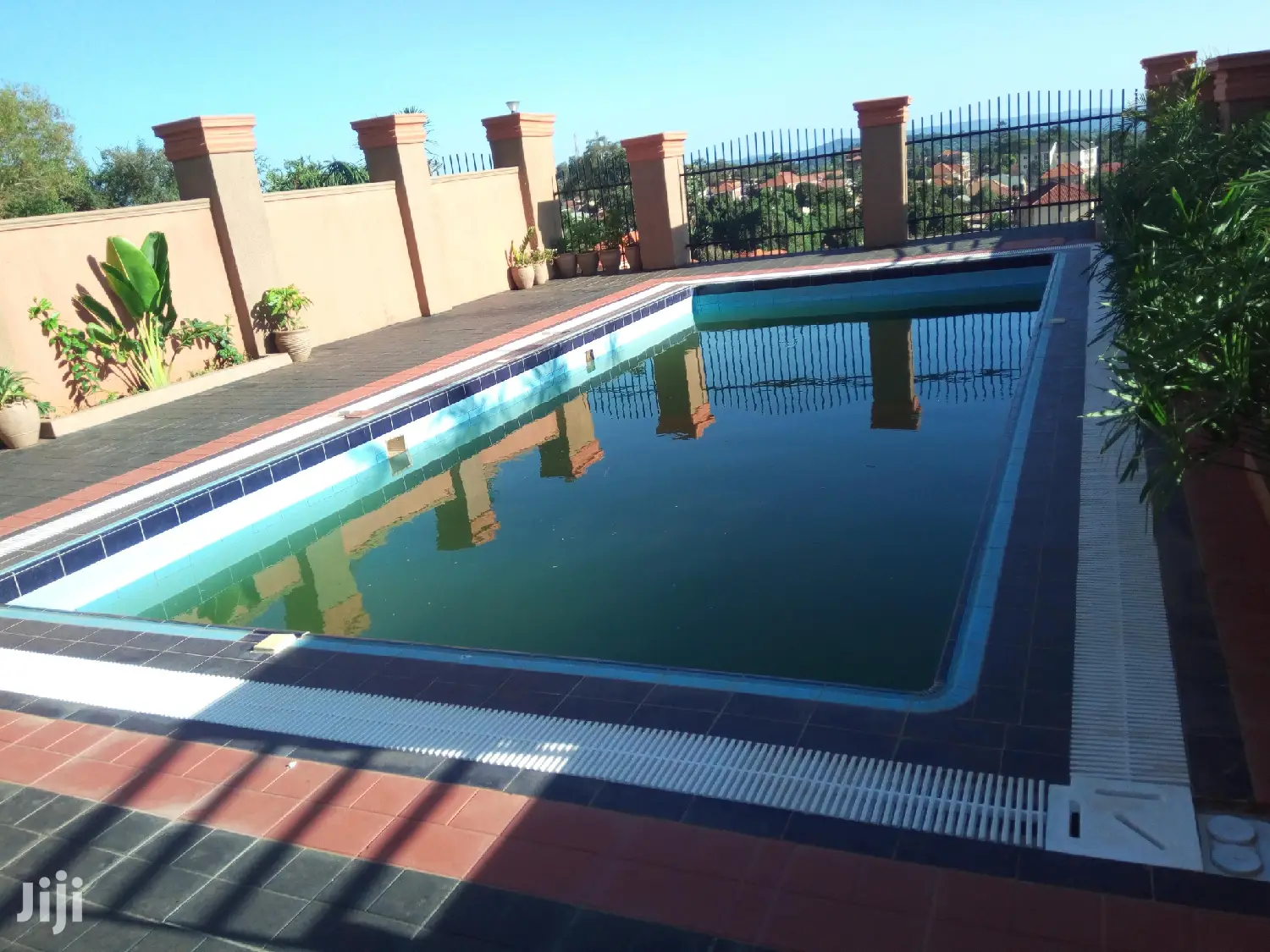 Munyonyo 7 Bedroom Mansion For Sale