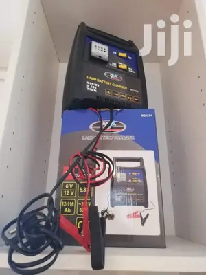 MOTO-QUIP 8 Amp Battery Charger 6V/12V