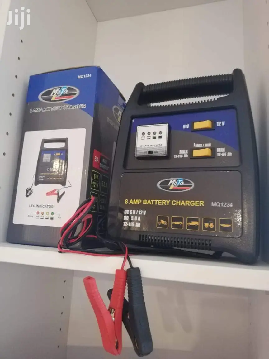 MOTO-QUIP 8 Amp Battery Charger 6V/12V