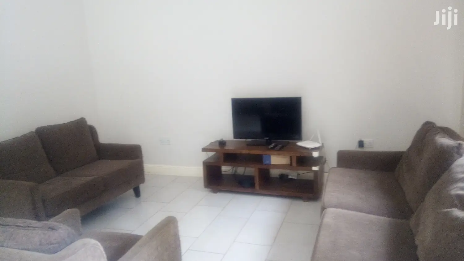 2 Bedroom House In Kololo For Rent