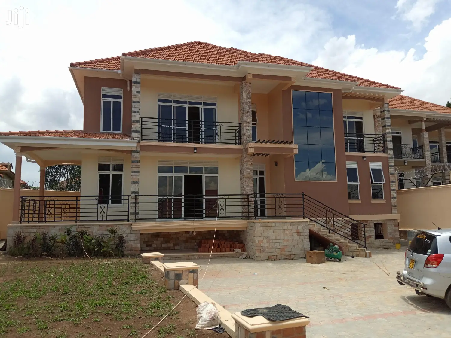6 Bedroom House In Kira For Sale