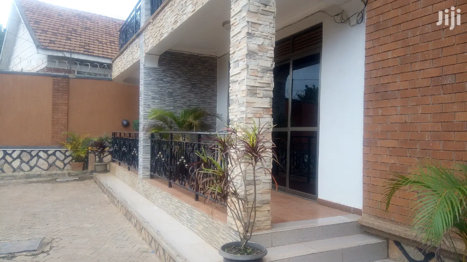 2bdrm Block of Flats in Kampala for rent