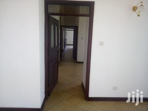 Three Bedroom House In Bugolobi For Rent