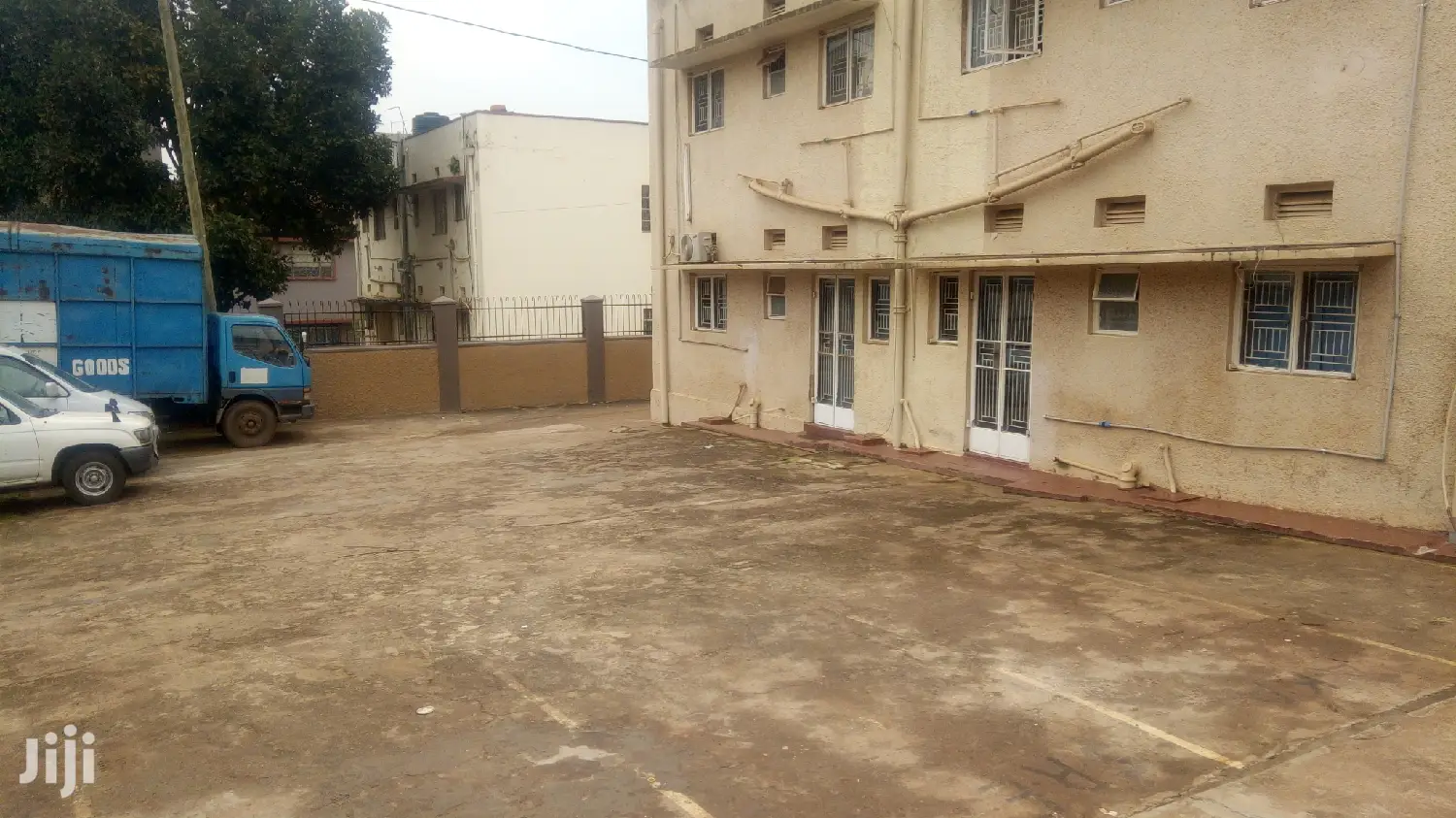 Spacious Office Building In Mawanda Road For Rent