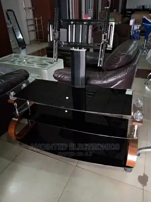 Tv Stand With a Blacket